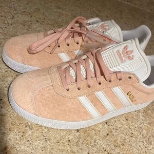 Adidas Gazelle for women size 6.5
